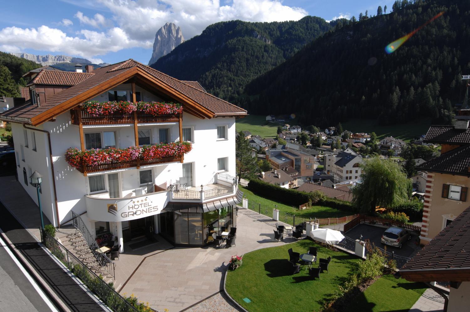 Hotel Grones Ortisei Ngoại thất bức ảnh